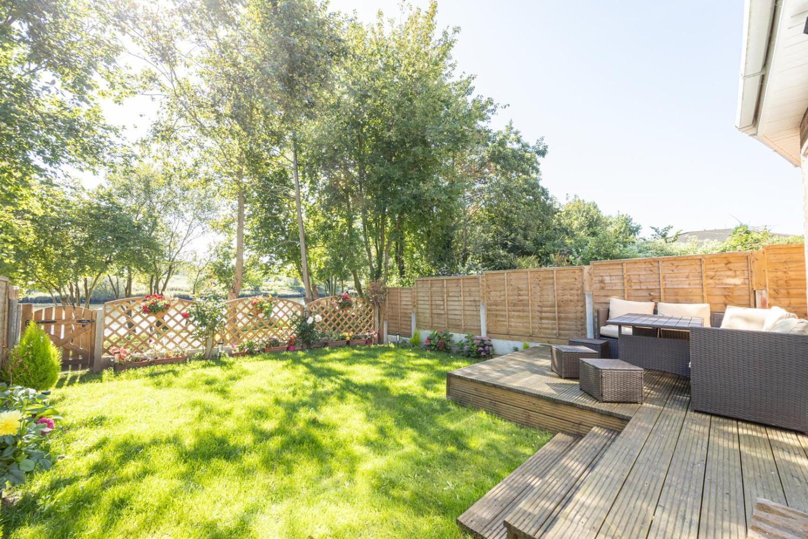 Guestready - A Haven By The River Manchester Exterior photo